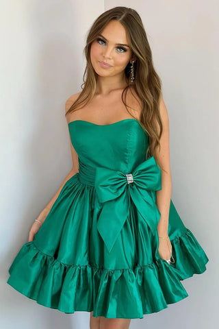 A-Line Strapless Green Satin Short Homecoming Dresses with Bow VL24081002