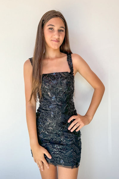 Bodycon Square Neck Black Sequin Lace Tight Short Homecoming Dresses VL24091006
