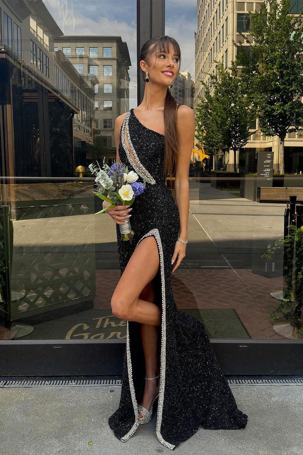 One Shoulder Sequins Black Long Prom Dresses with Beading VL24082405