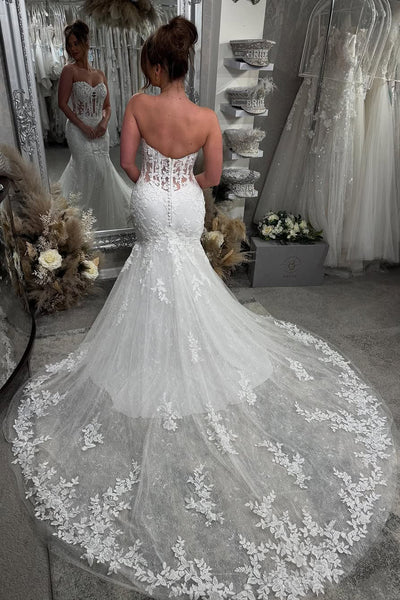 Elegant Mermaid Strapless Lace Long Wedding Dress VL25010205