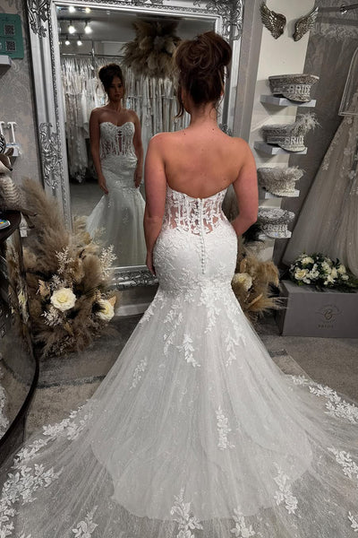 Elegant Mermaid Strapless Lace Long Wedding Dress VL25010205