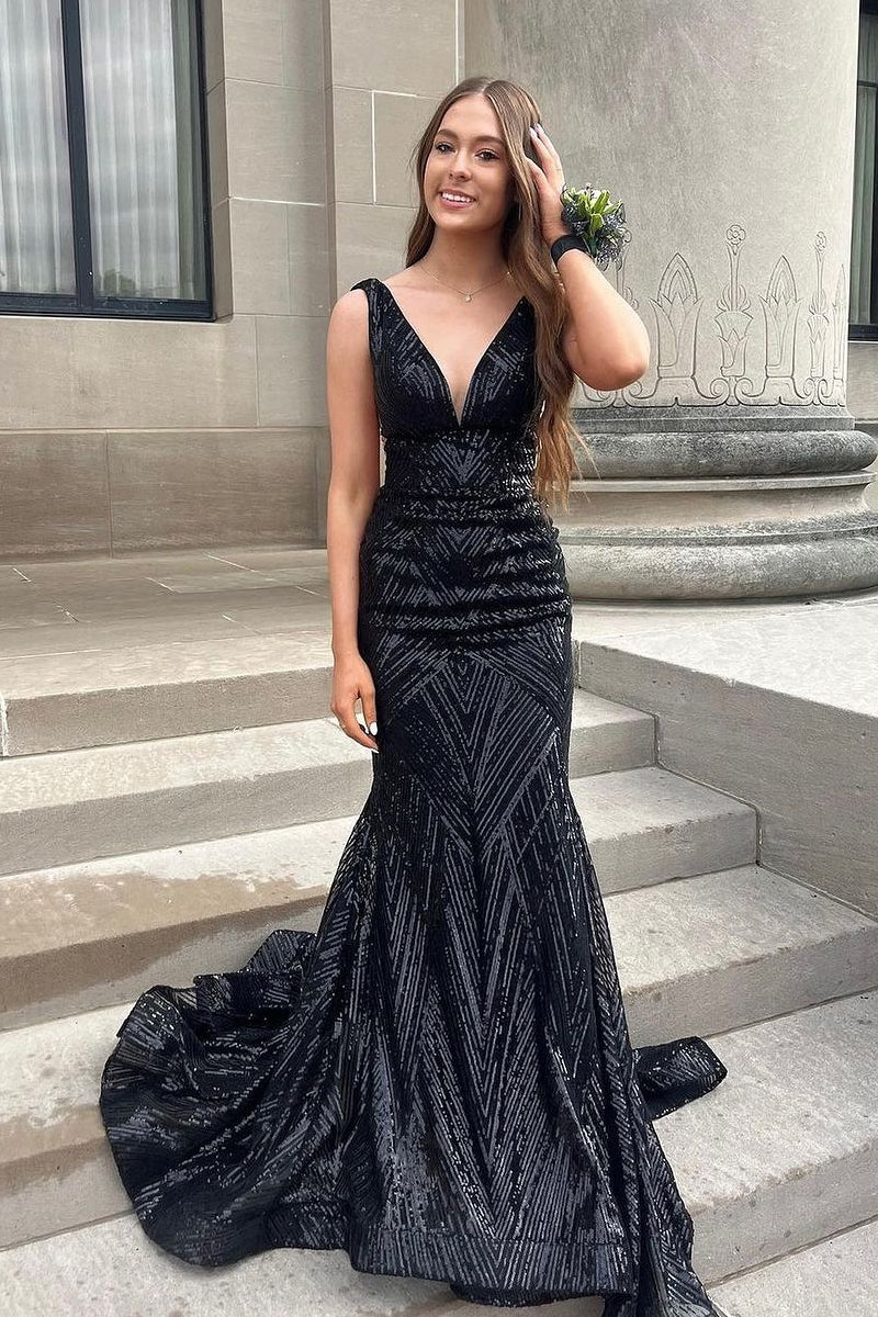 Sexy Mermaid V Neck Black Sequins Long Prom Dresses VL4063006